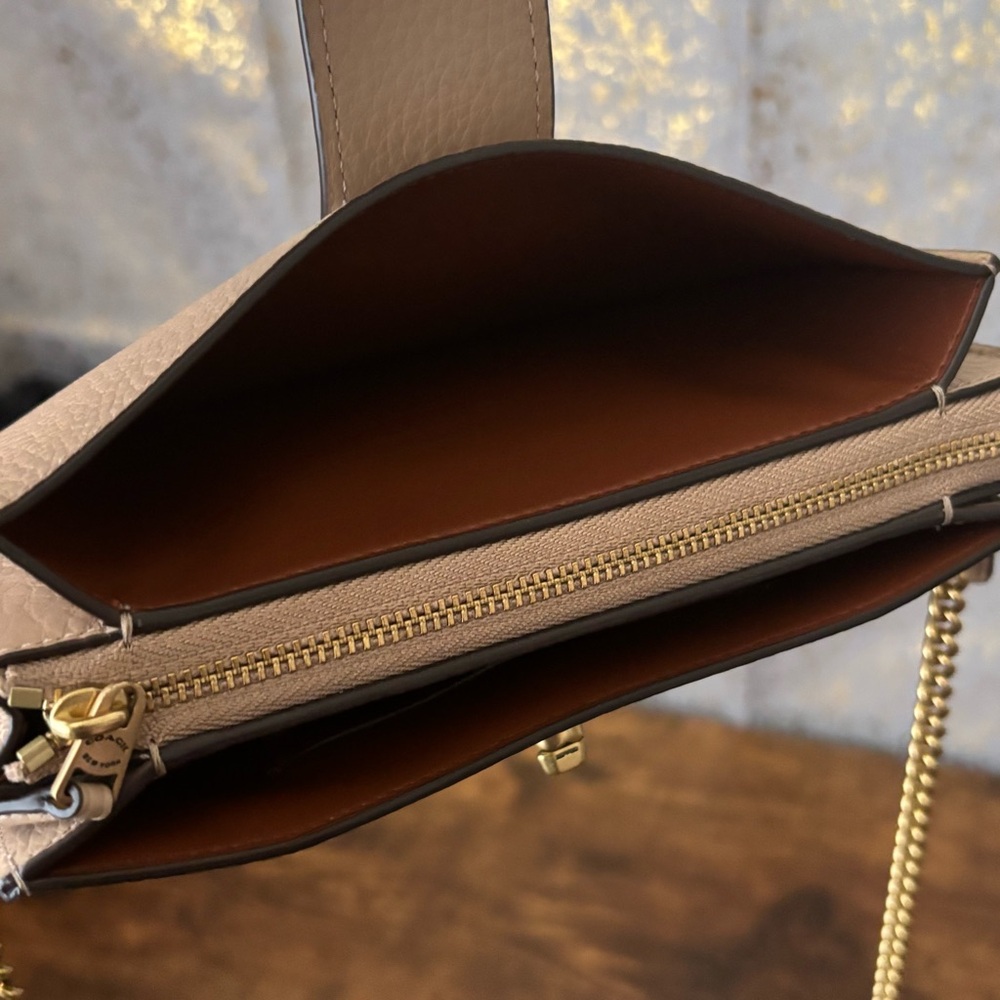 Coach Signature C Wallet on Chain Crossbody in Taupe - Picture 5 of 13